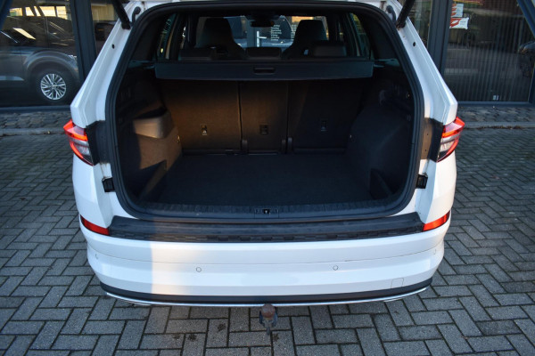Škoda Kodiaq 1.5 TSI Sportline | MJ22 | TREKHAAK | CANTON | CAMERA | ADAPTIEVE CRUISE CONTROLE | SFEERVERLICHTING | NAP