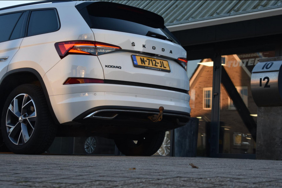 Škoda Kodiaq 1.5 TSI Sportline | MJ22 | TREKHAAK | CANTON | CAMERA | ADAPTIEVE CRUISE CONTROLE | SFEERVERLICHTING | NAP