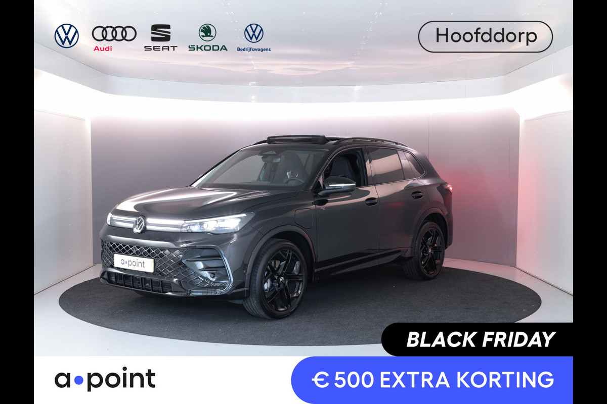 Volkswagen Tiguan 1.5 eHybrid R-Line Edition 272 PK PHEV | Verlengde garantie | Panorama dak | Trekhaak | Black Style | Matrix koplampen |  Assistance pakket plus |