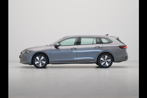 Volkswagen Passat Variant 1.5 eTSI 150pk Business Trekhaak Navigatie Camera Acc ARGON 112