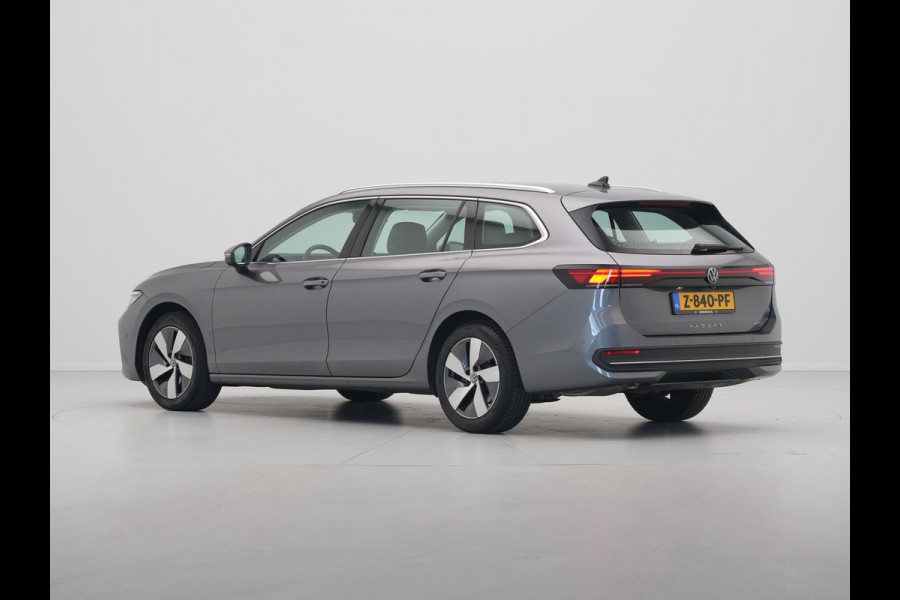 Volkswagen Passat Variant 1.5 eTSI 150pk Business Trekhaak Navigatie Camera Acc ARGON 112