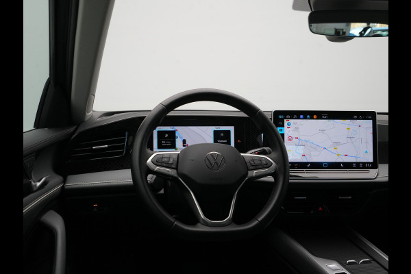 Volkswagen Passat Variant 1.5 eTSI 150pk Business Trekhaak Navigatie Camera Acc ARGON 112