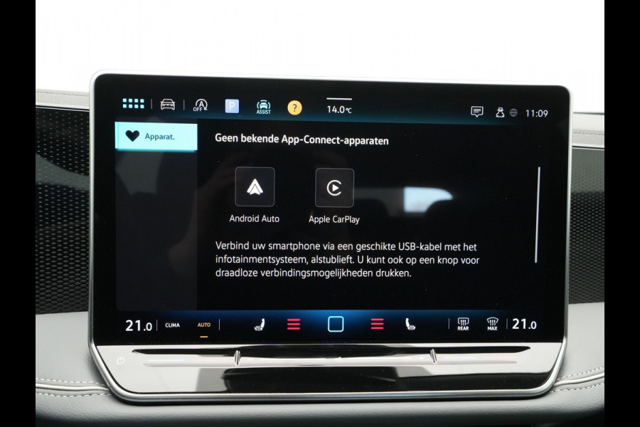 Volkswagen Passat Variant 1.5 eTSI 150pk Business Trekhaak Navigatie Camera Acc ARGON 112