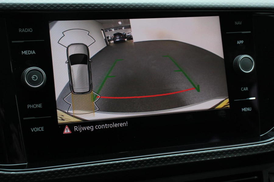 Volkswagen T-Cross 1.0 TSI 110pk DSG Life | Navigatie | Apple Carplay/Android Auto | Adaptive Cruise Control | Camera | Parkeersensoren | Stoelverwarming | Virtual Cockpit | Climate Control