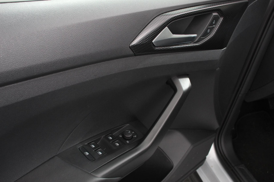 Volkswagen T-Cross 1.0 TSI 110pk DSG Life | Navigatie | Apple Carplay/Android Auto | Adaptive Cruise Control | Camera | Parkeersensoren | Stoelverwarming | Virtual Cockpit | Climate Control