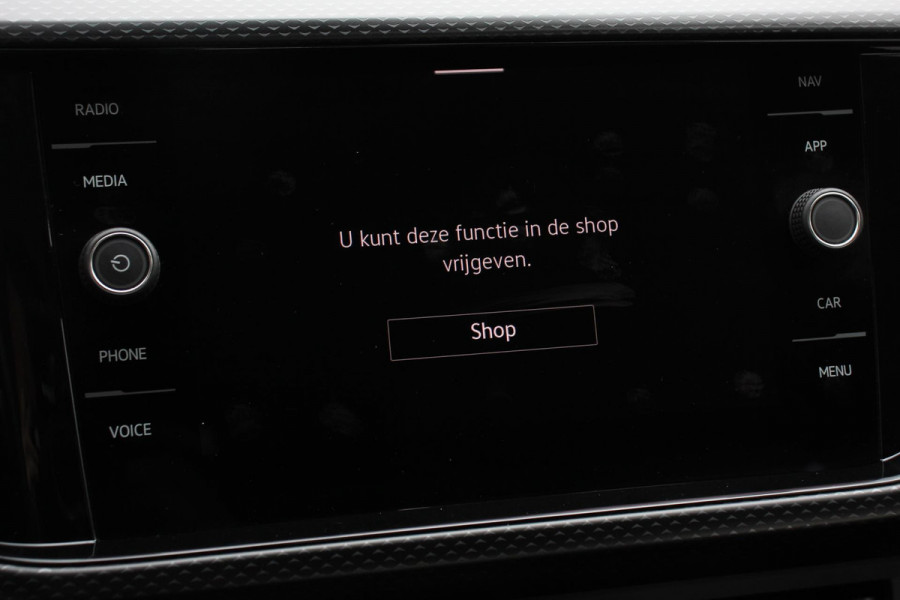 Volkswagen T-Cross 1.0 TSI 110pk DSG Life | Navigatie | Apple Carplay/Android Auto | Adaptive Cruise Control | Camera | Parkeersensoren | Stoelverwarming | Virtual Cockpit | Climate Control