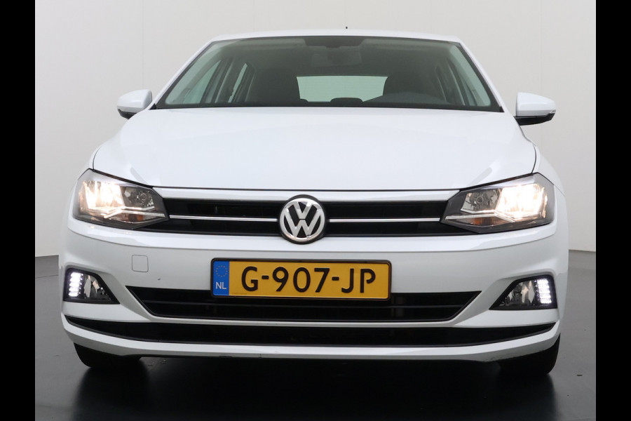 Volkswagen Polo 1.0TGI CNG 5Drs Navi Climatronic Apple Carplay Android Auto Cruise Control Comfortline Executive-pakket DAB+ Bluetooth App-Connect Led 1e Eigenaar Origineel Nederlandse Auto Compressed Natural Gas