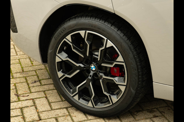 BMW X3 M50 - M-Sport Pro - Pano - Harman Kardon - Stoelventilatie - Iconic Glow