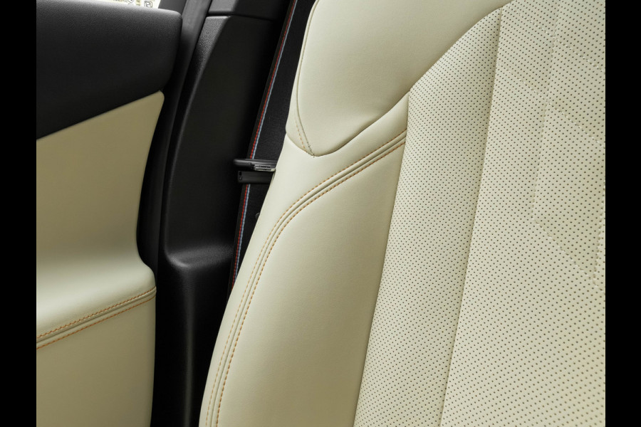 BMW X3 M50 - M-Sport Pro - Pano - Harman Kardon - Stoelventilatie - Iconic Glow