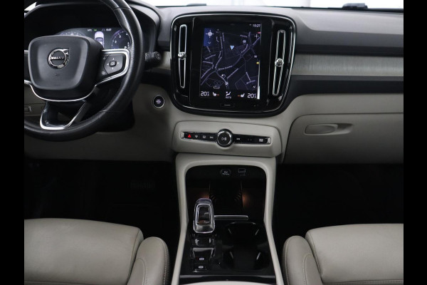 Volvo XC40 2.0 T4 Inscription | Panoramadak | Leder | Adaptive cruise | Trekhaak | Stoelverwarming | 360 Camera | Keyless | Navigatie | Full LED