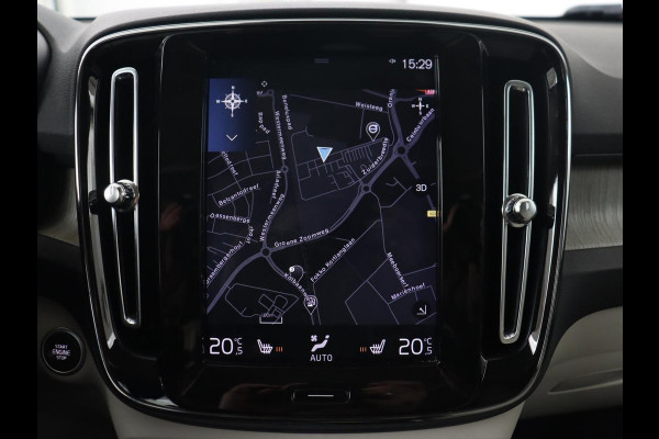 Volvo XC40 2.0 T4 Inscription | Panoramadak | Leder | Adaptive cruise | Trekhaak | Stoelverwarming | 360 Camera | Keyless | Navigatie | Full LED