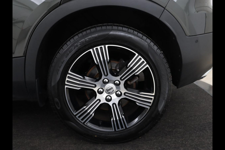 Volvo XC40 2.0 T4 Inscription | Panoramadak | Leder | Adaptive cruise | Trekhaak | Stoelverwarming | 360 Camera | Keyless | Navigatie | Full LED