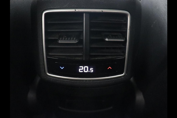 Kia Sportage 1.6 T-GDI Plug-in Hybrid AWD DynamicPlusLine | Stoel & stuurverwarming | Half leder | Camera | Carplay | Adaptive cruise | 19'' | Navigatie | Achterbankverwarming | PHEV