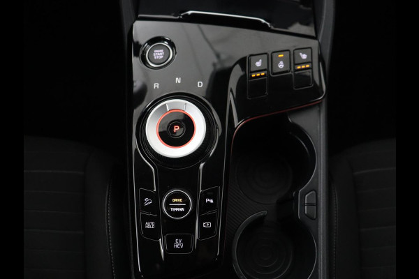 Kia Sportage 1.6 T-GDI Plug-in Hybrid AWD DynamicPlusLine | Stoel & stuurverwarming | Half leder | Camera | Carplay | Adaptive cruise | 19'' | Navigatie | Achterbankverwarming | PHEV