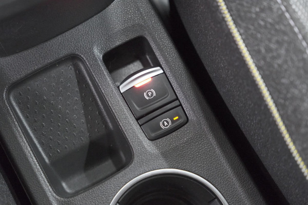 Renault Captur TCe 90 Techno | Nieuw Model | Camera | Navigatie | Apple Carplay | Pack Full Screen | 18 Inch Lichtmetalen Velgen