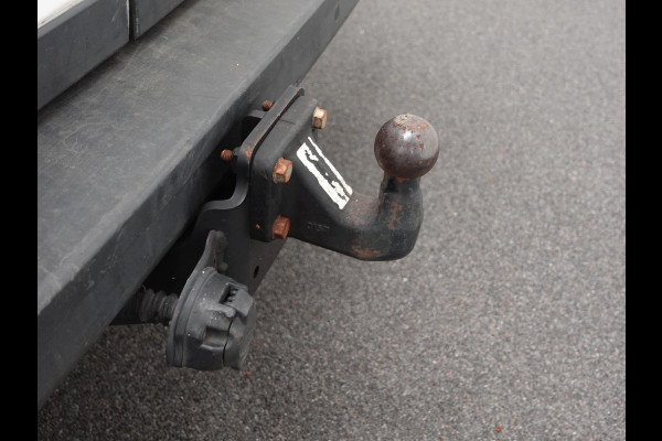 Volkswagen Crafter 140pk L4H3 / L3H2 Dubbele cabine Airco Cruise control Trekhaak Navigatie Carplay  Camera Sidebars Euro6