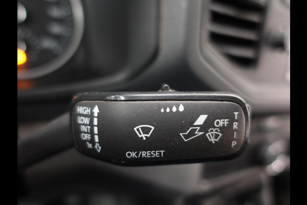 Volkswagen Crafter 140pk L4H3 / L3H2 Dubbele cabine Airco Cruise control Trekhaak Navigatie Carplay  Camera Sidebars Euro6