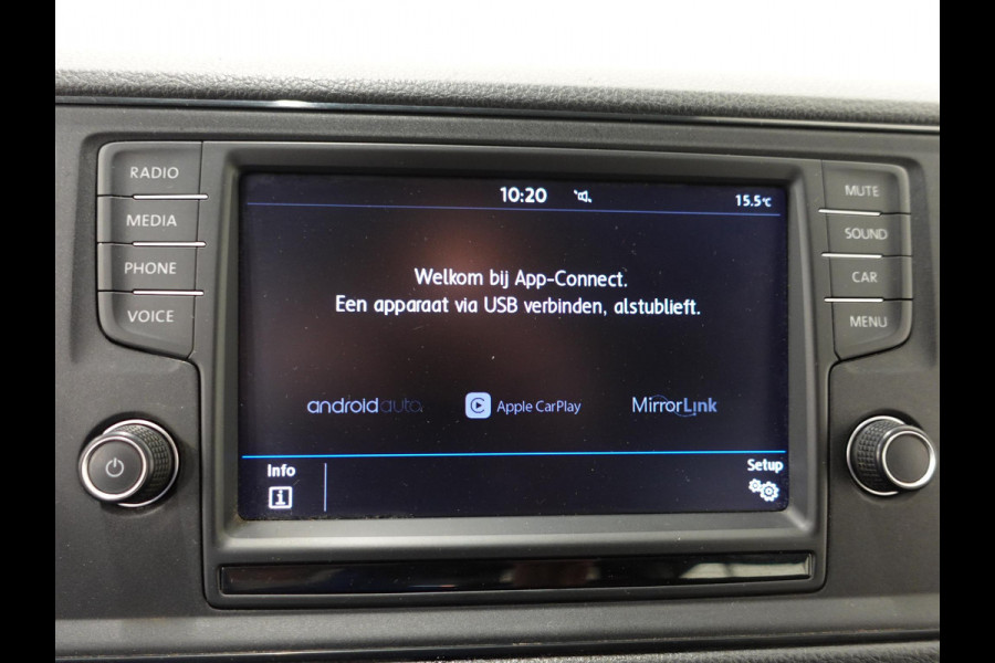 Volkswagen Crafter 140pk L4H3 / L3H2 Dubbele cabine Airco Cruise control Trekhaak Navigatie Carplay  Camera Sidebars Euro6