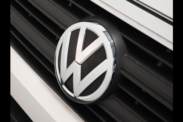 Volkswagen Crafter 140pk L4H3 / L3H2 Dubbele cabine Airco Cruise control Trekhaak Navigatie Carplay  Camera Sidebars Euro6