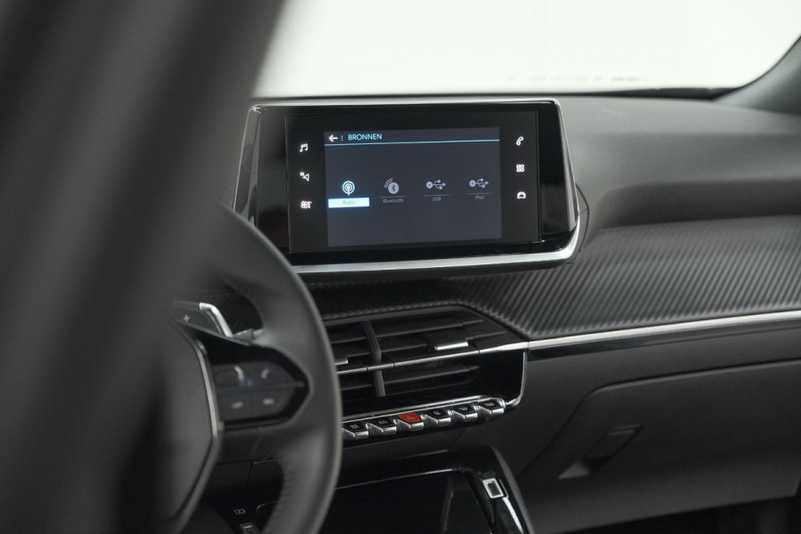 Peugeot 2008 PureTech 130 EAT8 Allure | Camera | Navigatie | Apple Carplay | Parkeersensoren