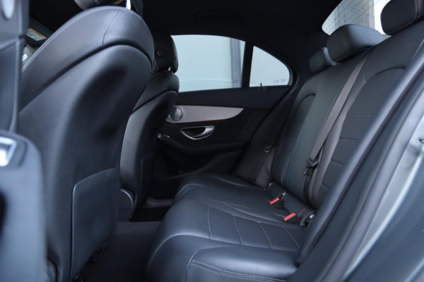 Mercedes-Benz C-Klasse 250 AMG / DODEHOEK / 360 / BURMESTER / DEALER SERVICE