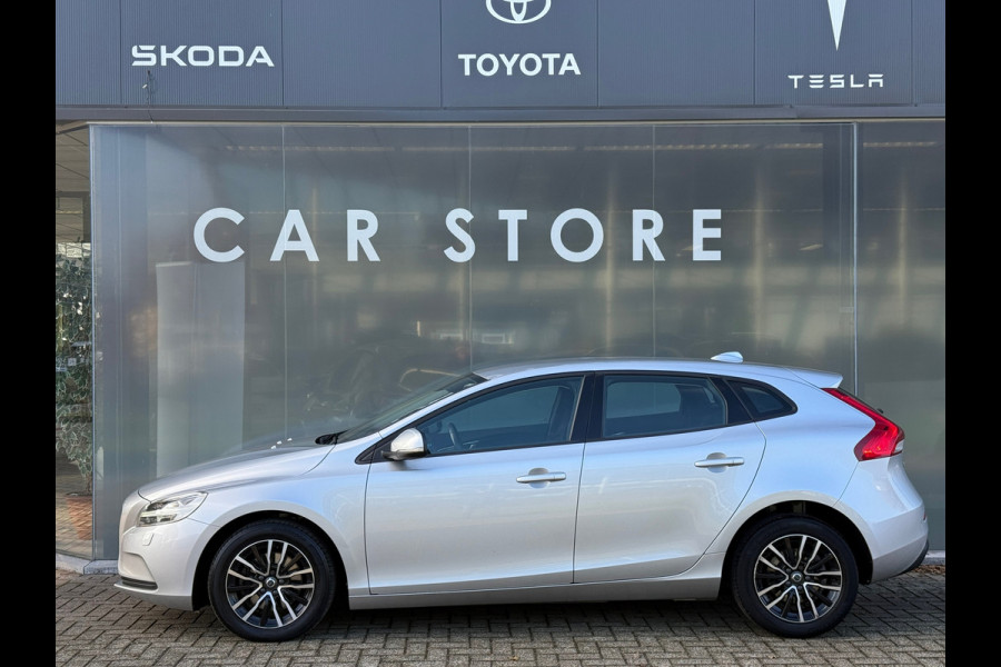 Volvo V40 2.0 T2 Momentum Standkachel
