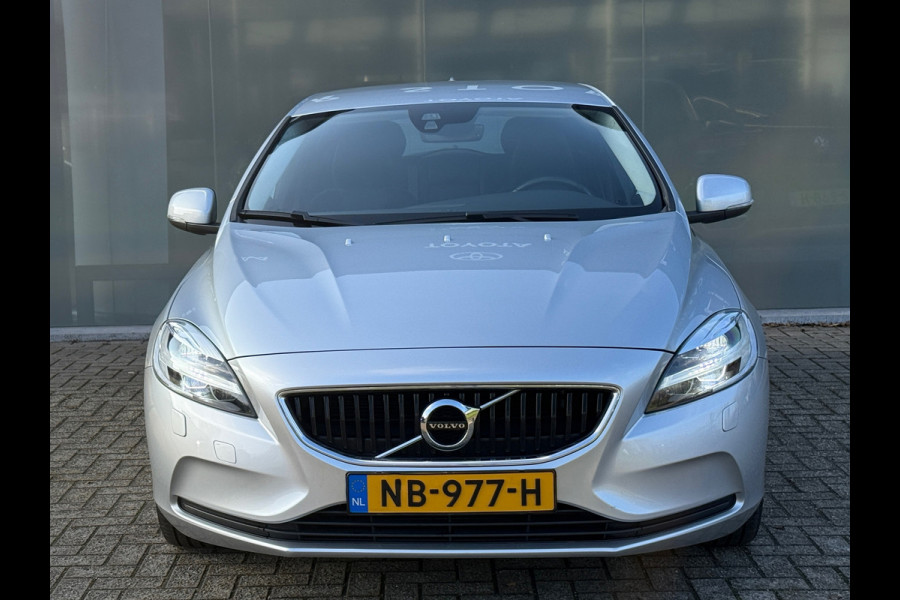 Volvo V40 2.0 T2 Momentum Standkachel