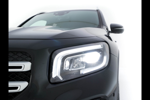 Mercedes-Benz Glb 180 d Business Solution Luxury [ 7-Pers. ] (INCL-BTW) Aut. *LUXURY-LEATHER | FULL-LED | AMBIENT-LIGHT | WIDESCREEN-DIGI-COCKPIT | HEATED-COMFORTSEATS | CAMERA | DAB+ | NAVI-FULLMAP | ECC | MEMORY-PACK | PDC | CRUISE | PRIVACY-GLASS |
