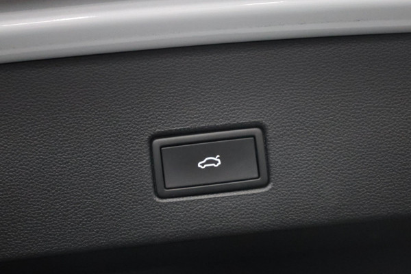 Volkswagen T-Roc 2.0 TSI 4Motion R 301+PK AKRAPOVIC/VIRTUAL/PANO/BEATS/KEYLES/HALF LEER+S.VERWARMING/19"/CAM/ACC/12 MDN GARANTIE!