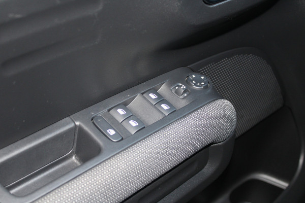 Citroën C3 Aircross 1.2 PureTech Feel | Climate Control | Head-up Display | Camera