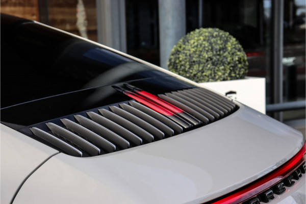 Porsche 911 992 450PK 3.0 Carrera 4 S **4w Steering/Schuif-kantel/Sport-uitlaat/Sport-Stoelen/Sportchrono/Ventilatie**