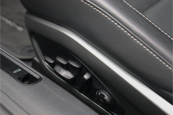 Porsche 911 992 450PK 3.0 Carrera 4 S **4w Steering/Schuif-kantel/Sport-uitlaat/Sport-Stoelen/Sportchrono/Ventilatie**