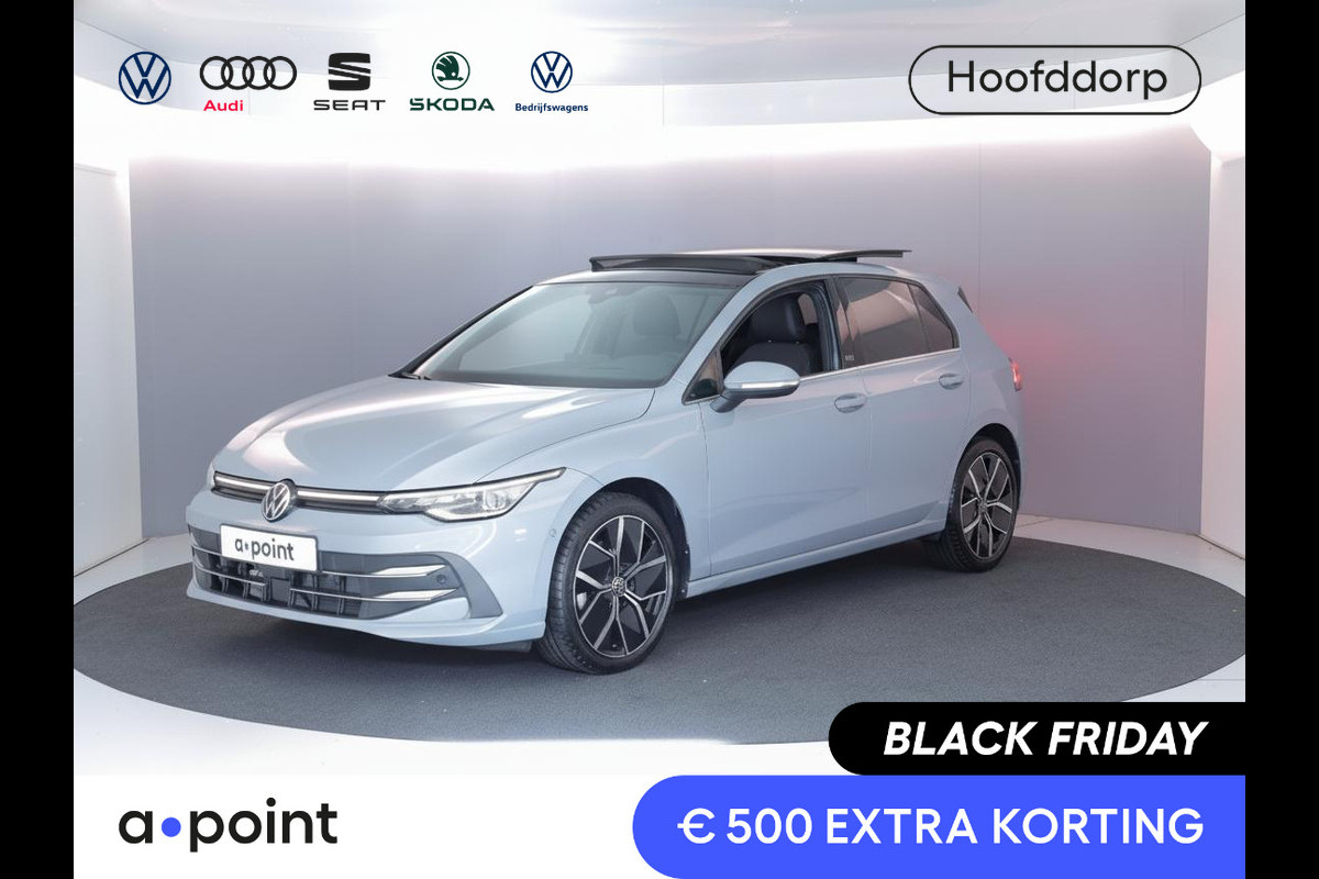 Volkswagen Golf 1.5 eTSI 50 Jahre Edition 150 pk Automaat (DSG) | Navigatie | Panoramadak | Parkeersensoren (Park assist)  | Achteruitrijcamera | Matrix LED koplampen | Stoelverwarming |