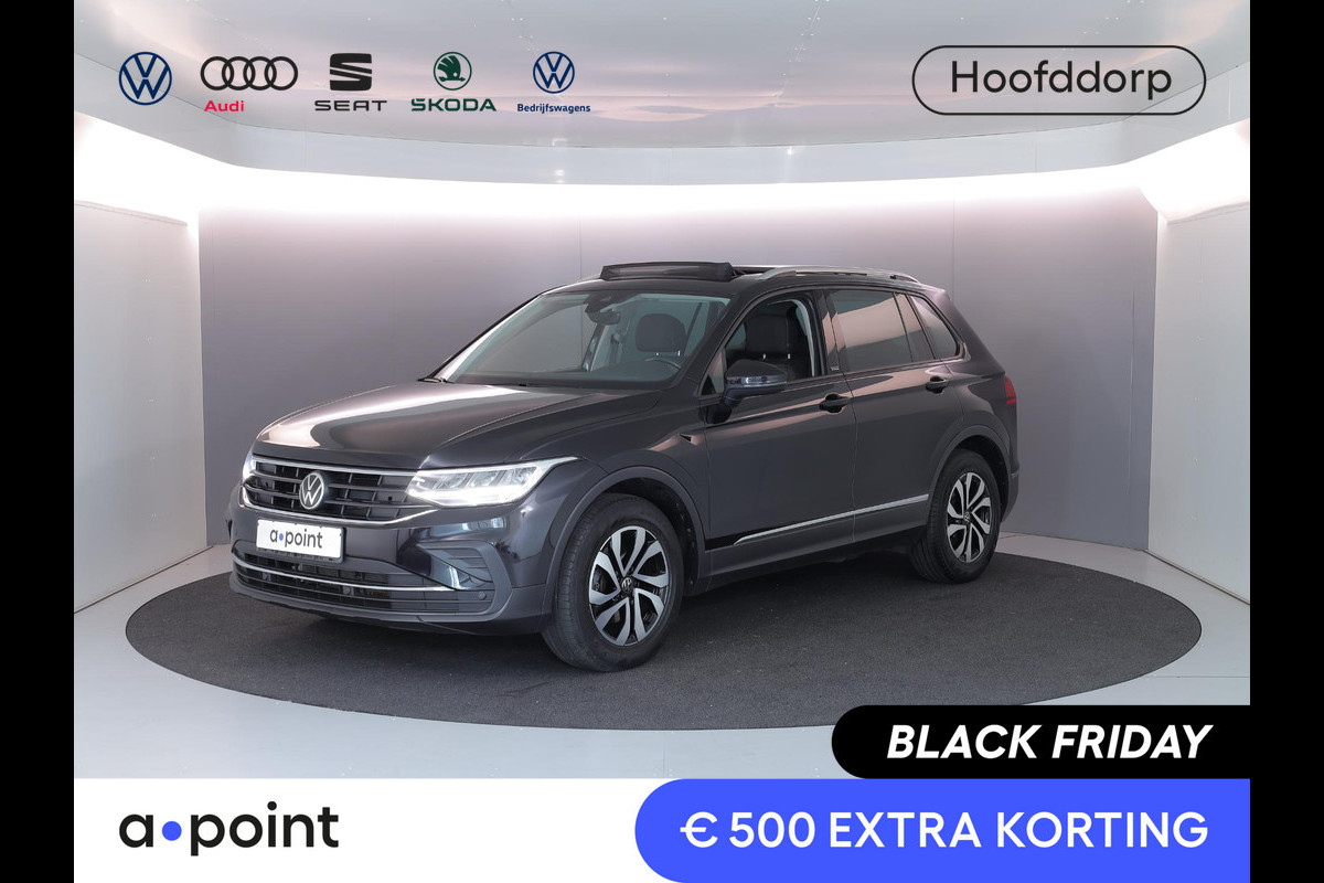 Volkswagen Tiguan 1.5 TSI Life 150 pk Automaat (DSG) | Navigatie | Panoramadak | Parkeersensoren | Achteruitrijcamera | Stoelverwarming | Adaptieve cruise control |