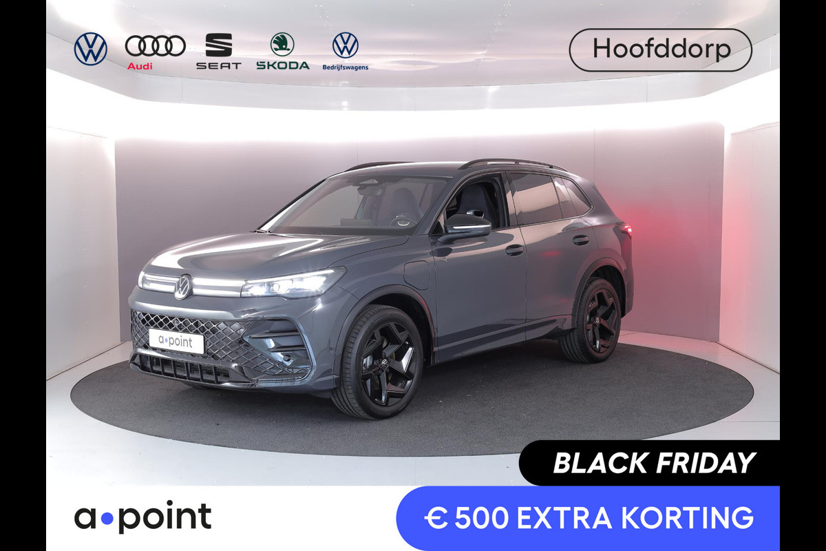 Volkswagen Tiguan 1.5 eHybrid R-Line Edition 272 pk Automaat (DSG) | Verlengde garantie | Navigatie | Parkeersensoren (Park assist) | Rondomzicht camera | Stoelverwarming v/a | Black Style pakket | R-Line |
