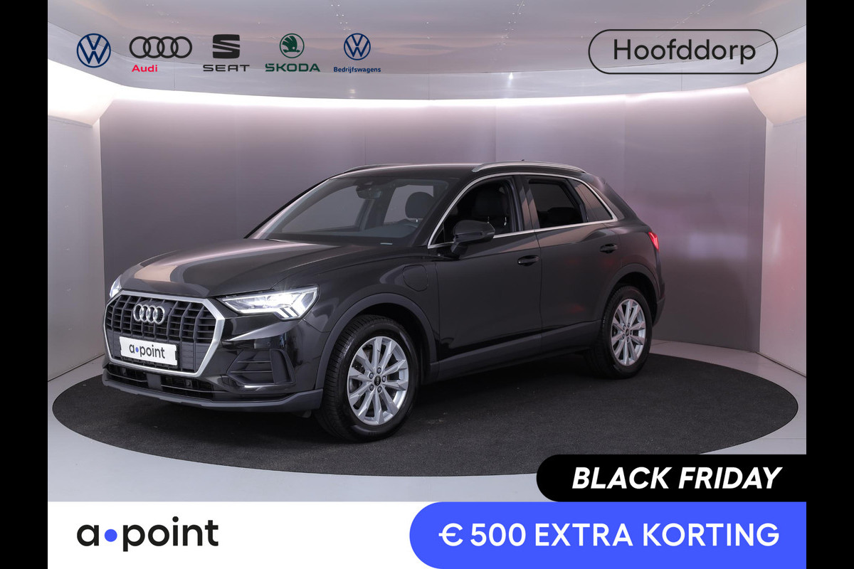 Audi Q3 45 TFSI e Business Edition 245 pk S-tronic | Navigatie | Parkeersensoren | Achteruitrijcamera | Adaptieve cruise control | Stoelverwarming | S-Line interieur |
