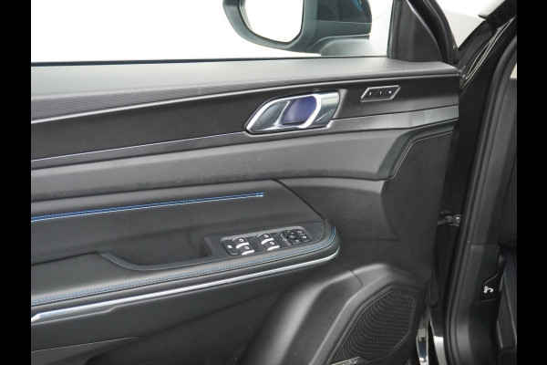 Lynk & Co 01 1.5 PHEV AUT-7 261pk Pano-Schuifdak Lmv 20" 360°Camera Apple Carplay Android Auto Adap.Cruise Navi Pdc Ecc Keyless Led Plug-In H Elek.Memory.Stoel File assistent Dodehoek detector Elektrisch bedienbare achterklep Rijstrooksensor Wifi Verkeersbord detectie 425Nm koppel 3,7kw laadvermogen €44.882 Nieuwprijs 1e Eigenaar Origineel NLse auto!