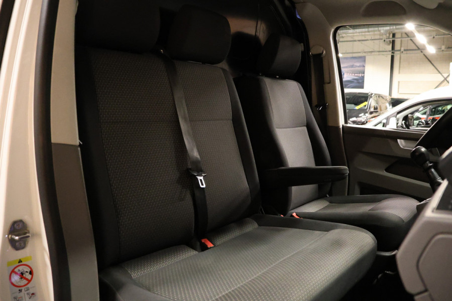 Volkswagen Transporter 2.0 TDI | Camera | CarPlay | PDC | Cruise control | Bluetooth | Elek. ramen | Nieuwe APK | NAP Logisch