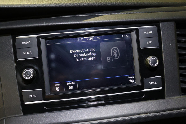 Volkswagen Transporter 2.0 TDI | Camera | CarPlay | PDC | Cruise control | Bluetooth | Elek. ramen | Nieuwe APK | NAP Logisch