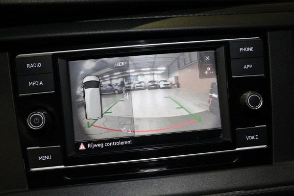 Volkswagen Transporter 2.0 TDI | Camera | CarPlay | PDC | Cruise control | Bluetooth | Elek. ramen | Nieuwe APK | NAP Logisch