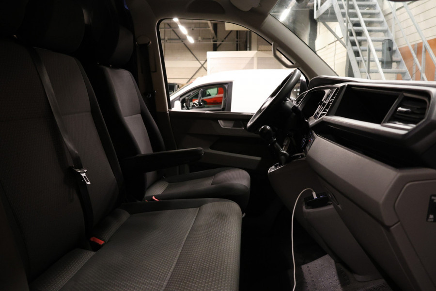 Volkswagen Transporter 2.0 TDI | Camera | CarPlay | PDC | Cruise control | Bluetooth | Elek. ramen | Nieuwe APK | NAP Logisch