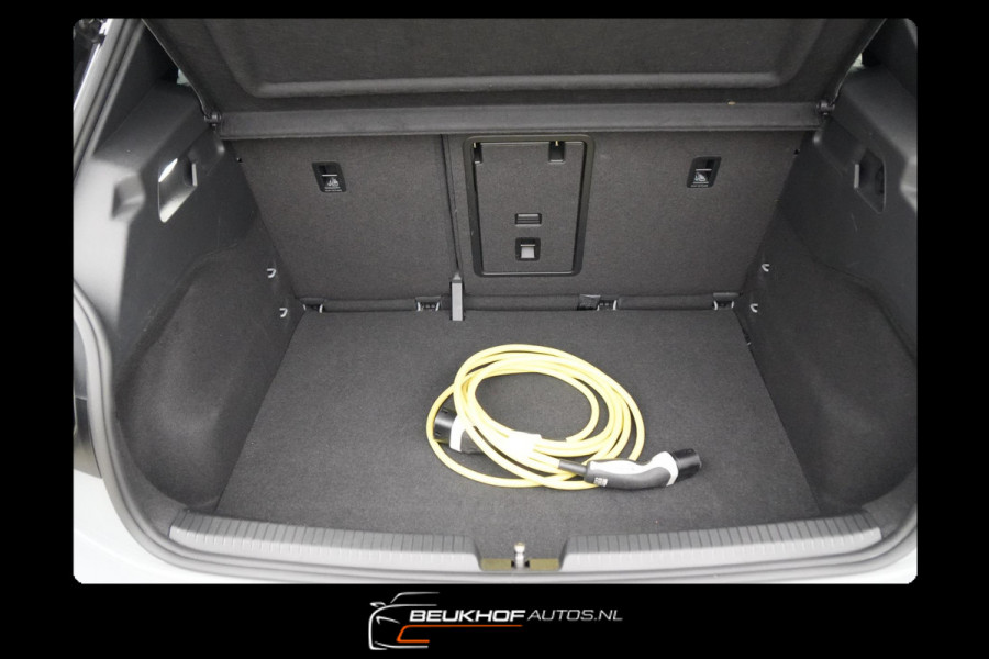 Volkswagen ID.3 First Plus 58 kWh Soh 92% Carplay 20x Id3 !!