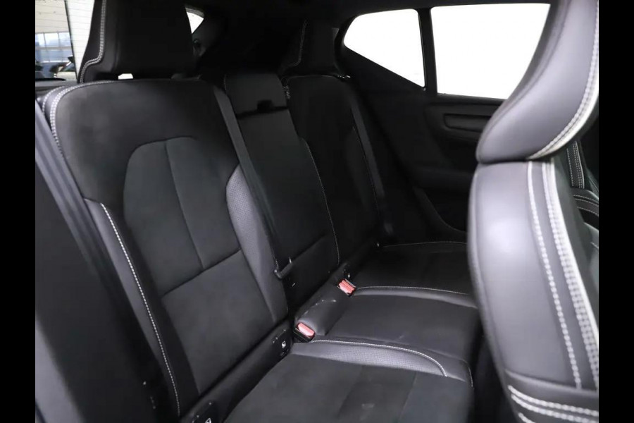 Volvo XC40 2.0 T5 AWD R-Design Pano H\K 360° ACC Trekh. NAP