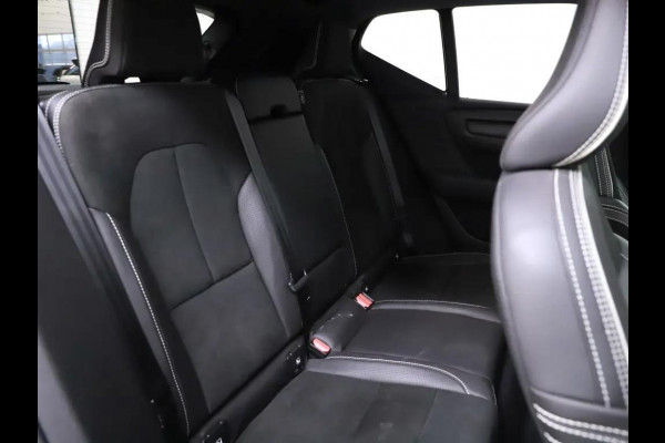 Volvo XC40 2.0 T5 AWD R-Design Pano H\K 360° ACC Trekh. NAP