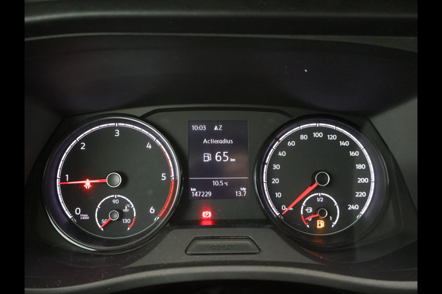 Volkswagen Transporter T6.1 2.0 TDI 150 PK L2H1 DUBBEL CABINE + CARPLAY | TREKHAAK 2500 KG | MOJAVE BEIGE