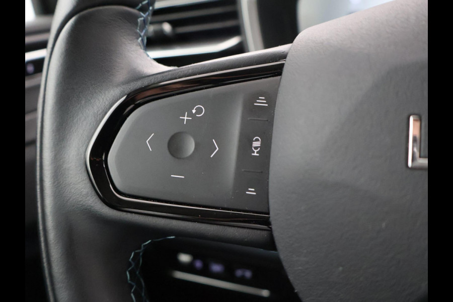 Lynk & Co 01 1.5 + PANORAMA | APPLE CARPLAY | FULL LED | INFINITY | 20 INCH | MEMORY