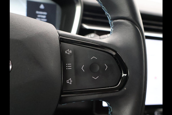 Lynk & Co 01 1.5 + PANORAMA | APPLE CARPLAY | FULL LED | INFINITY | 20 INCH | MEMORY