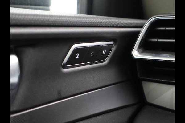 Lynk & Co 01 1.5 + PANORAMA | APPLE CARPLAY | FULL LED | INFINITY | 20 INCH | MEMORY