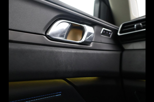 Lynk & Co 01 1.5 + PANORAMA | APPLE CARPLAY | FULL LED | INFINITY | 20 INCH | MEMORY