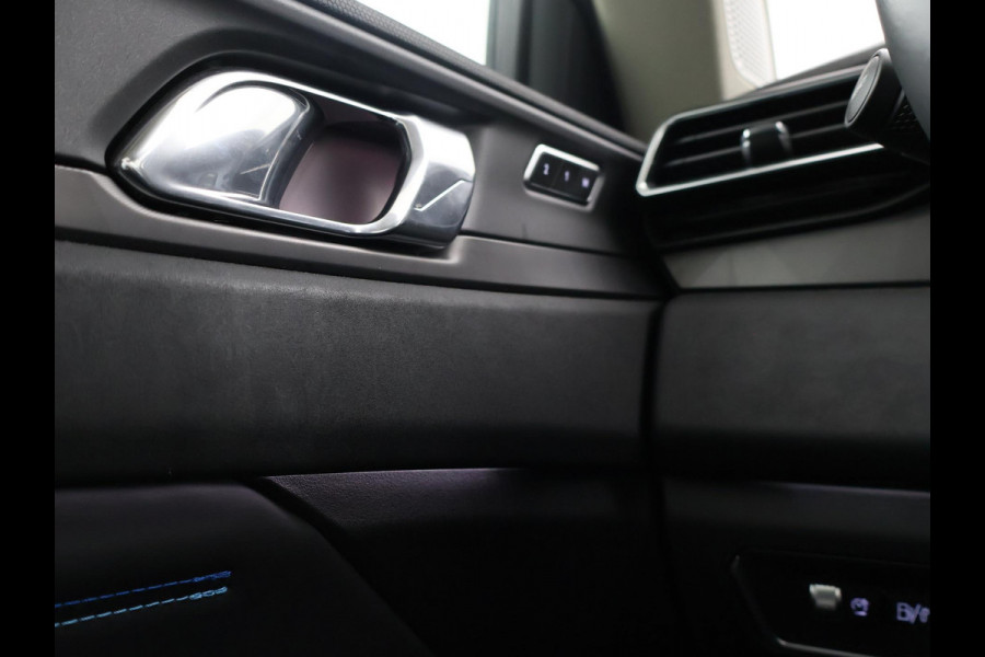 Lynk & Co 01 1.5 + PANORAMA | APPLE CARPLAY | FULL LED | INFINITY | 20 INCH | MEMORY